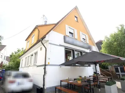 Wohn-/Geschäftshaus mit Garage in Wendlingen