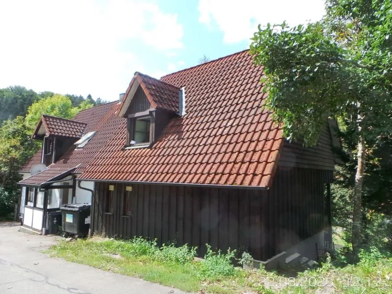 Ein-/Zweifamilien-Wohnhaus in Uhingen OT Nassach — Bild 2