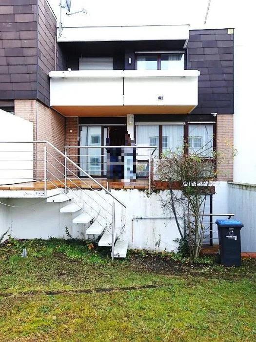 Wohnhaus (Reihenhaus) und Garage in Böblingen — Bild 3