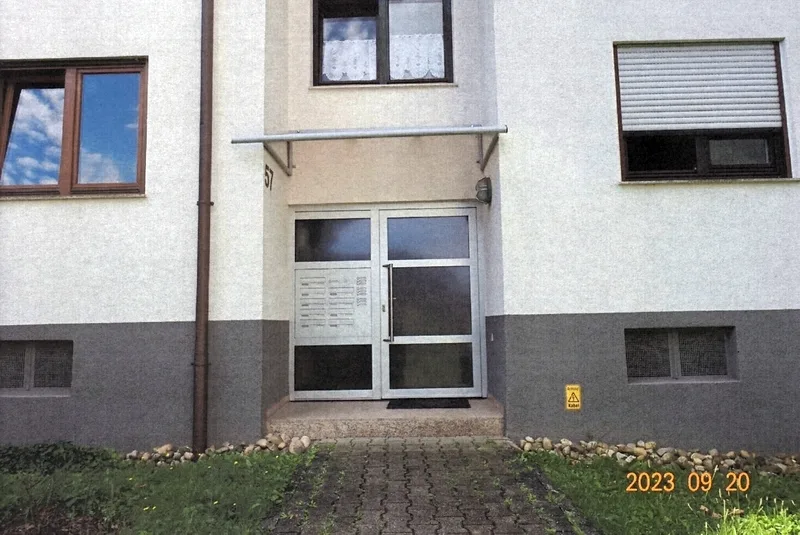 4+1/2-Zimmer-Wohnung und Pkw-Garage in Stuttgart