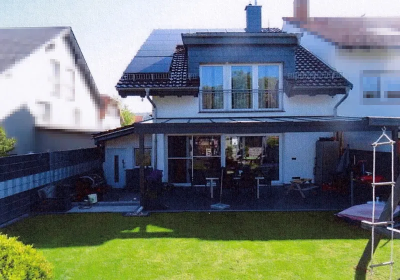 Einfamilienhaus-Doppelhaushälfte mit angebauter Pkw-Garage in Nußloch — Bild 2