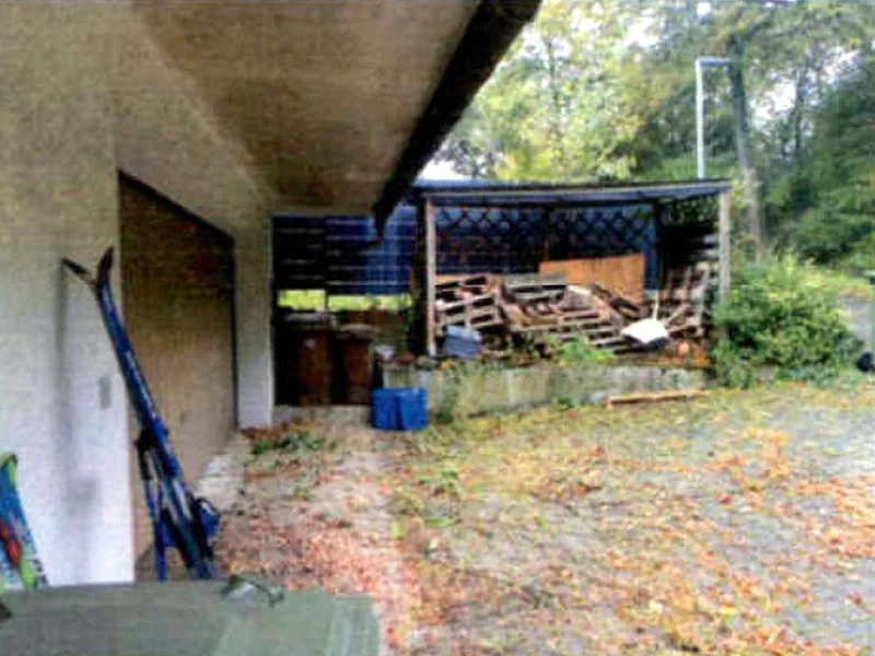 Erbbaurecht, Wohnhaus (3 Wohnungen) mit Doppelgarage in Sinsheim OT Steinsfurt — Bild 3