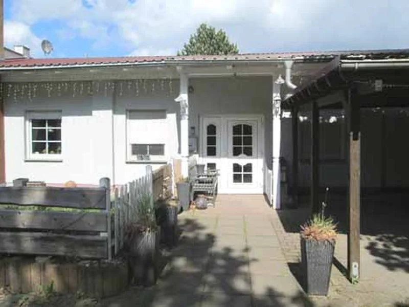 Einfamilienhaus in Lützen OT Wuschlaub — Bild 3