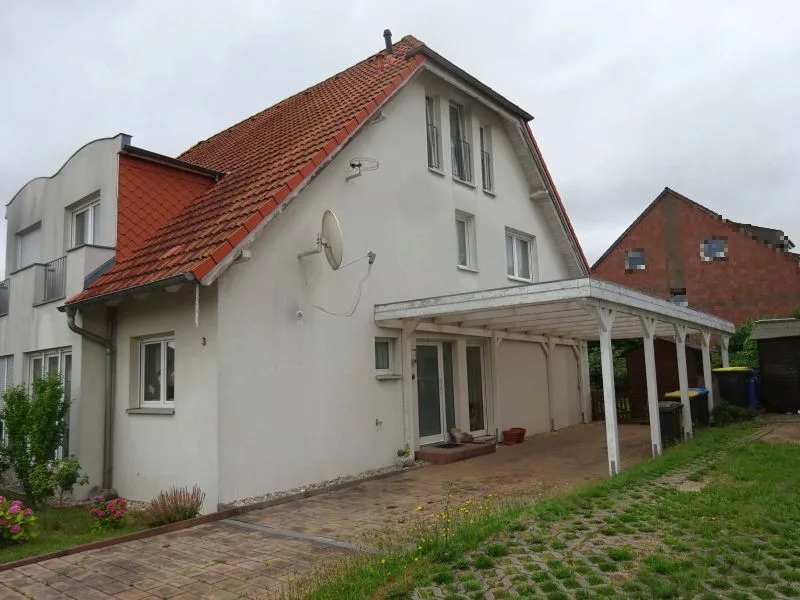 Doppelhaushälfte in Weißenfels OT Leißling — Bild 2