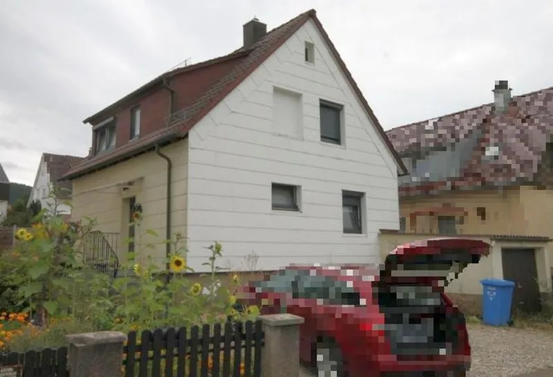 Einfamilienhaus mit Garage in Heubach — Bild 3