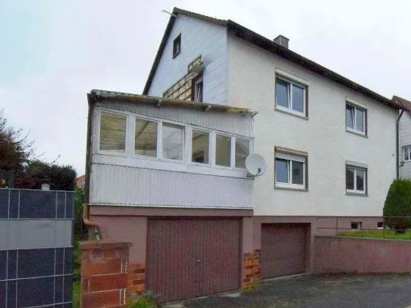 Wohnhaus mit Garage in Durlangen — Bild 2