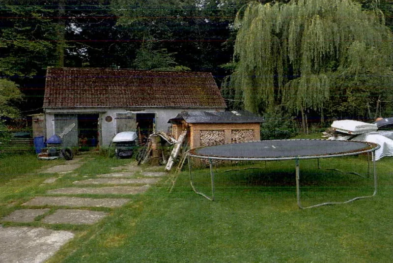 Einfamilienhaus mit Nebengebäuden in Oelixdorf