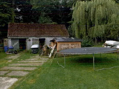 Einfamilienhaus mit Nebengebäuden in Oelixdorf