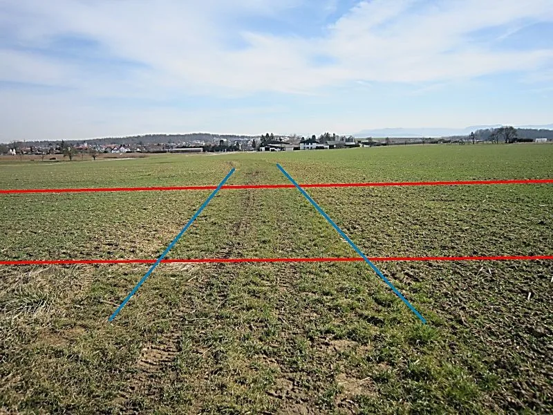 Landwirtschaftsfläche in Wolfschlugen — Bild 2