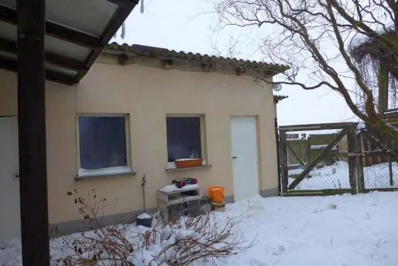 Einfamilienhaus mit Nebengebäuden in Beelitz — Bild 3