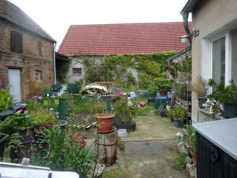 Einfamilienhaus mit Nebengebäuden in Trebbin OT Schönhagen — Bild 2