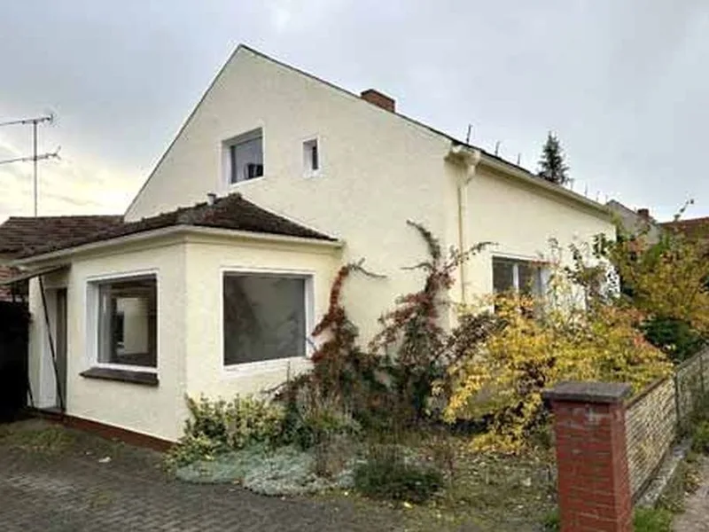 Einfamilienhaus mit Ausstellungspavillon in Brück — Bild 2