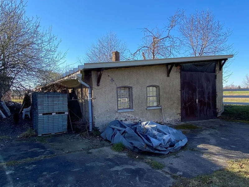 Hotel mit Nebengebäuden in Niemegk — Bild 2