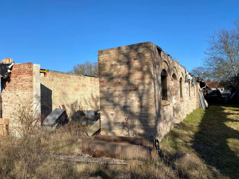 Hotel mit Nebengebäuden in Niemegk — Bild 3