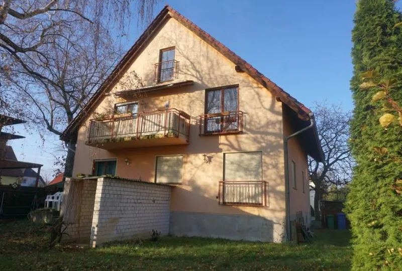4-Zimmer-Wohnung in einem Zweifamilienwohnhaus in Blankenfelde