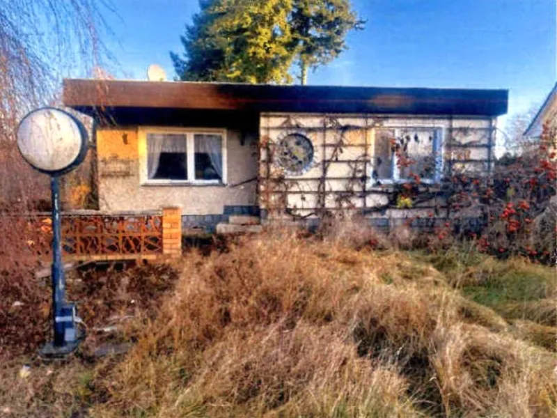 Kleines Einfamilienhaus mit Garage in Blankenfelde