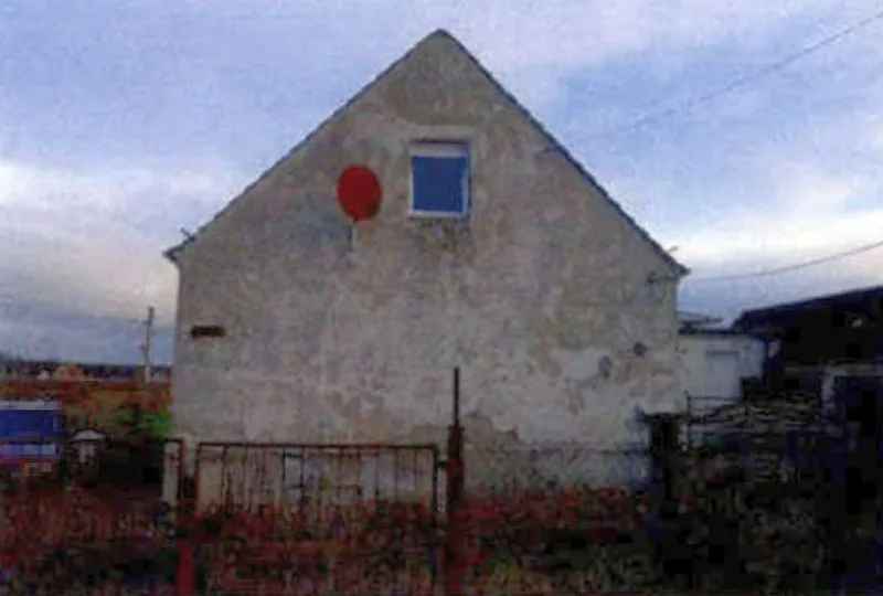 Wohnhaus mit Nebengebäuden in Luckenwalde — Bild 3