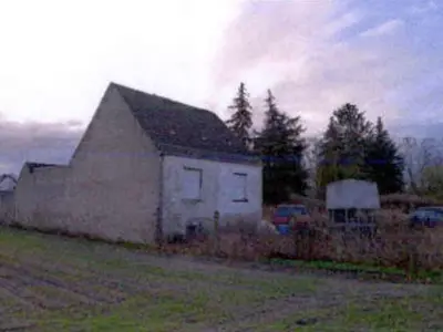 Wohnhaus mit Nebengebäuden in Luckenwalde