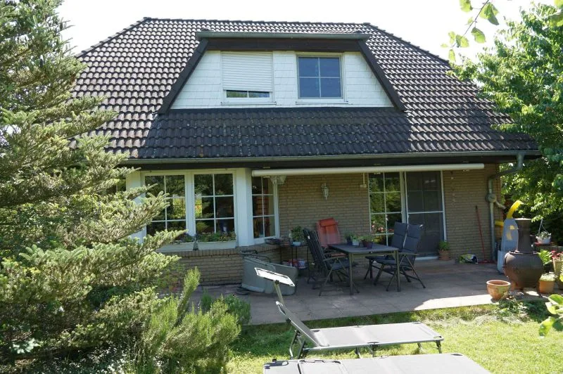 Einfamilienhaus mit Garage und Doppelcarport in Großbeeren — Bild 3