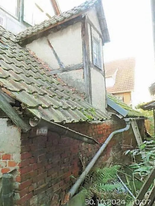 Ehemaliges landwirtschaftliches Wohn-/Wirtschaftsgebäude in Schorndorf — Bild 2