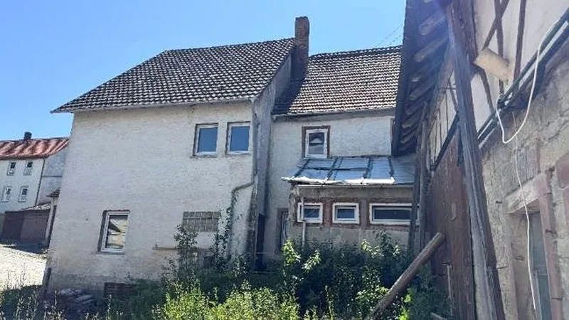 Wohnhaus und Nebengebäude in Königheim — Bild 3
