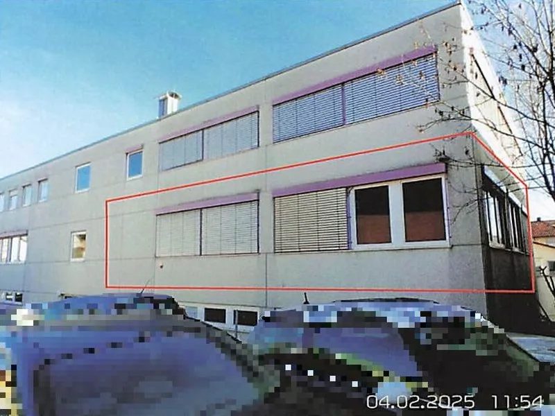 Gewerbliche Einheit und Tiefgaragenstellplätze in Waiblingen