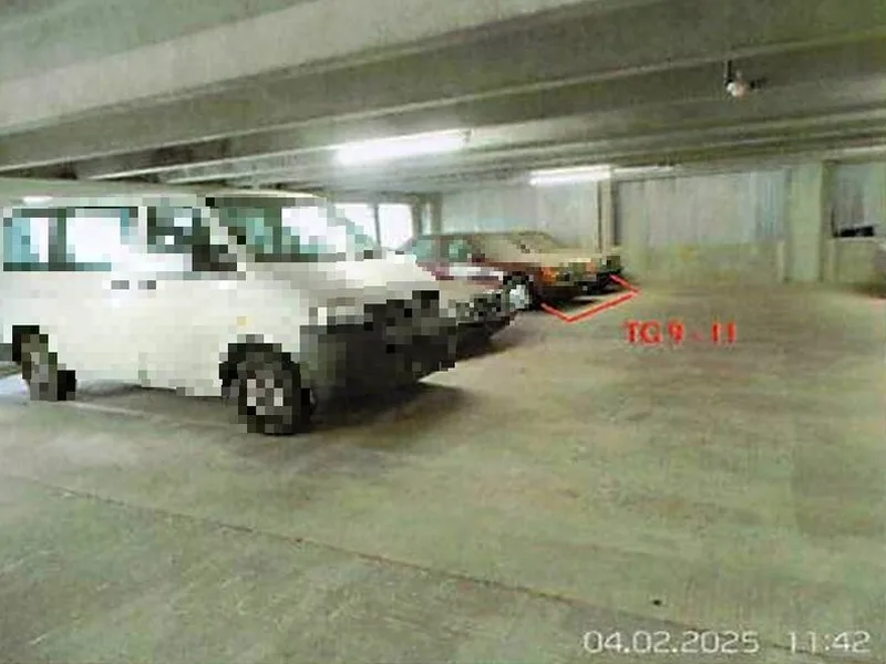 Gewerbliche Einheit und Tiefgaragenstellplätze in Waiblingen — Bild 3