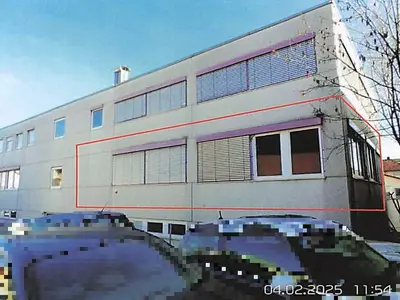 Gewerbliche Einheit und Tiefgaragenstellplätze in Waiblingen
