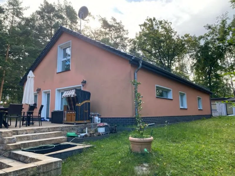 Einfamilienhaus und Verkehrsfläche in Seddiner See — Bild 2