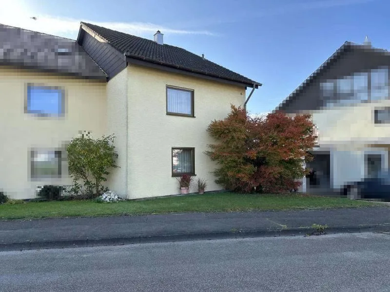 Doppelhaushälfte mit Garage in Rechberghausen — Bild 3