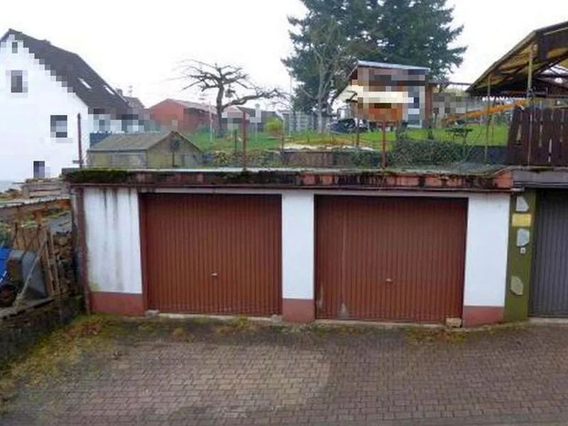 Einfamilienhaus und Doppelgarage in Meckesheim — Bild 2