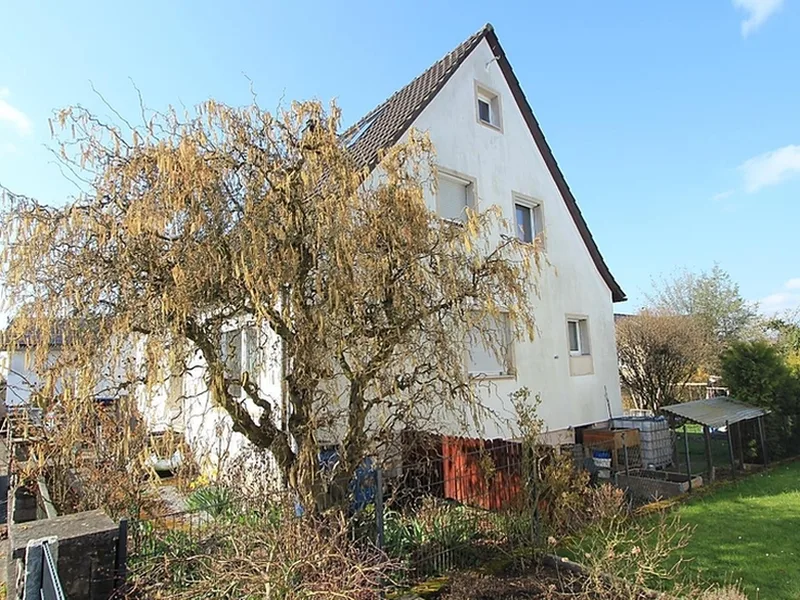 Einfamilienhaus mit Garage/Geräteraum in Rechberghausen — Bild 2