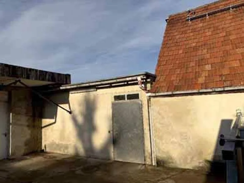 Geschäftshaus mit Nebengebäuden in Retzow — Bild 3