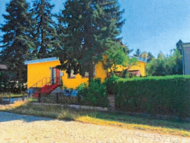 Einfamilienhaus mit Nebengebäude in Biederitz — Bild 2
