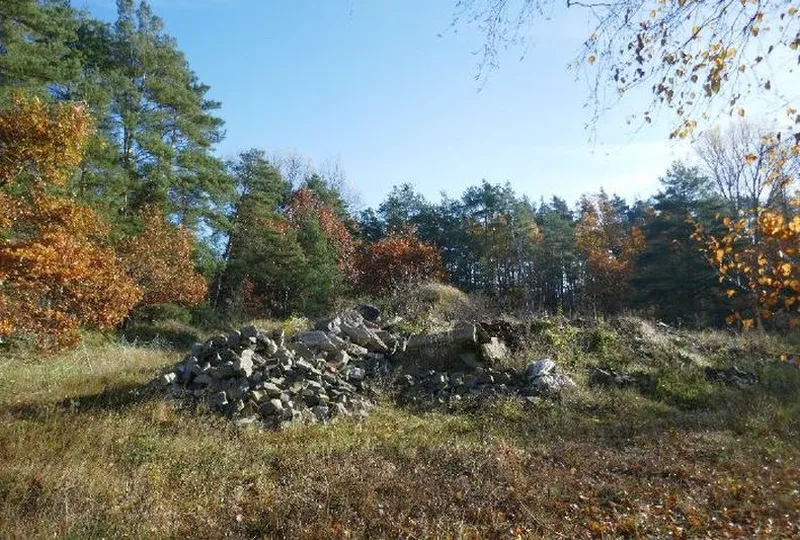 Grundstück mit Lagergebäude, Lkw-Reihengarage, Vereinsgebäude, Gerätehaus in Genthin — Bild 3