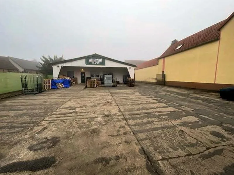 Lagergebäude mit Büronutzung und Kaltlagergebäude in Tucheim — Bild 3