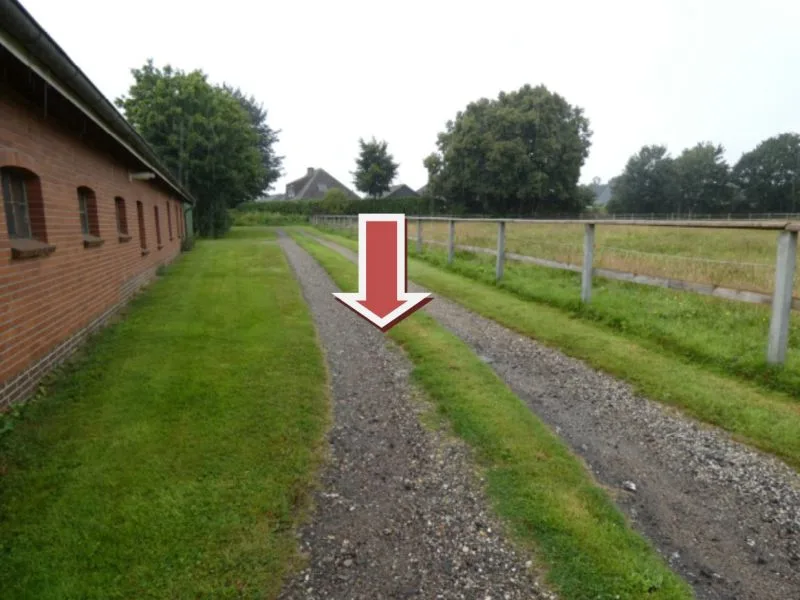 Unbebautes Grundstück (Garten/Zuwegung) in Hollingstedt — Bild 2