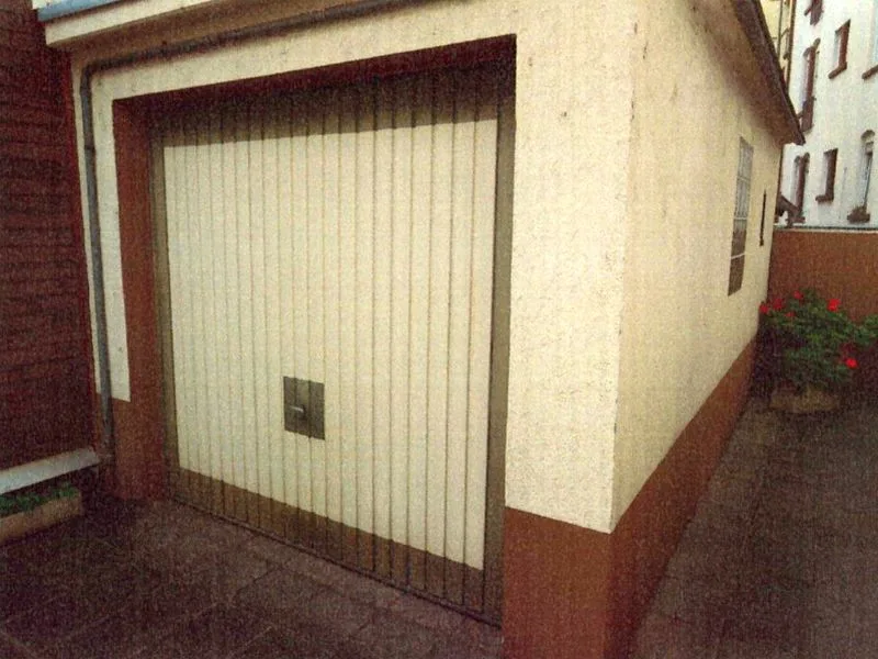 4-Zimmer-Wohnung mit Einzelgarage in Ludwigshafen am Rhein — Bild 3
