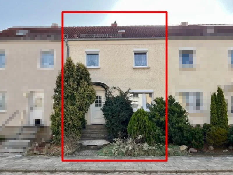 Einfamilienhaus (Reihenmittelhaus) mit Nebenanlagen in Schönebeck (Elbe) — Bild 3
