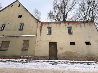 Stark sanierungsbedürftiges Wohn-/Geschäftshaus in Calbe (Saale)