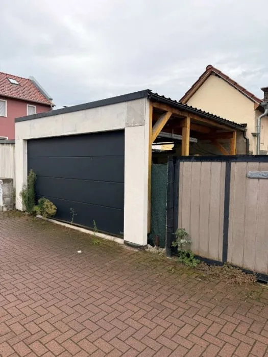 Einfamilienhaus nebst Nebengebäude und Garage in Ludwigshafen — Bild 3