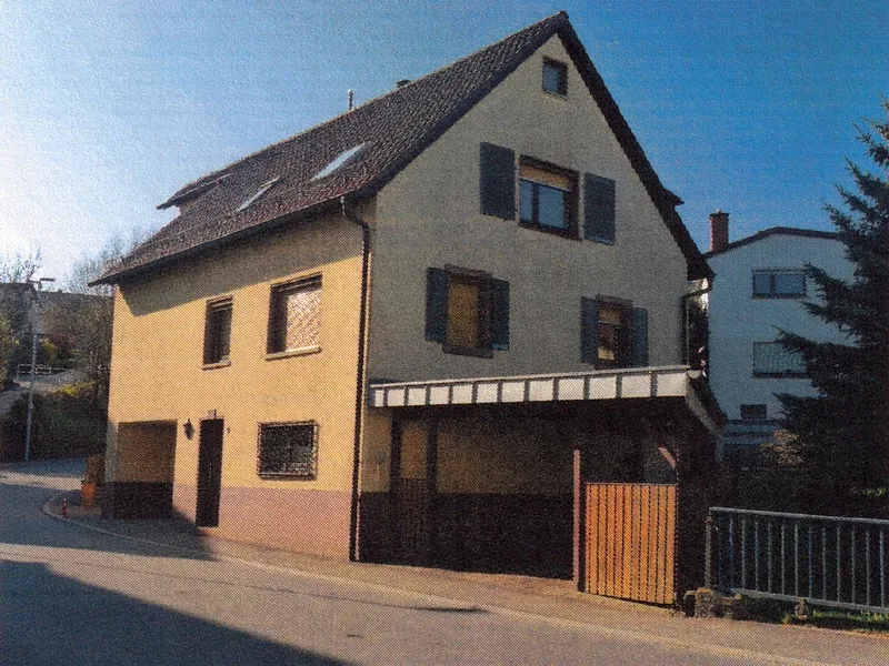 Zweifamilienwohngebäude mit 2 Einzelgaragen in Epfenbach — Bild 2
