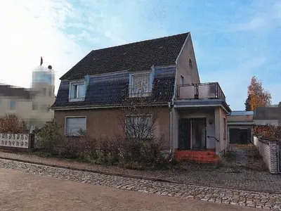Zweifamilienhaus mit Nebengelass in Brieskow