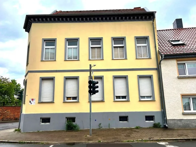 Mehrfamilienhaus in Schönebeck (Elbe) — Bild 2