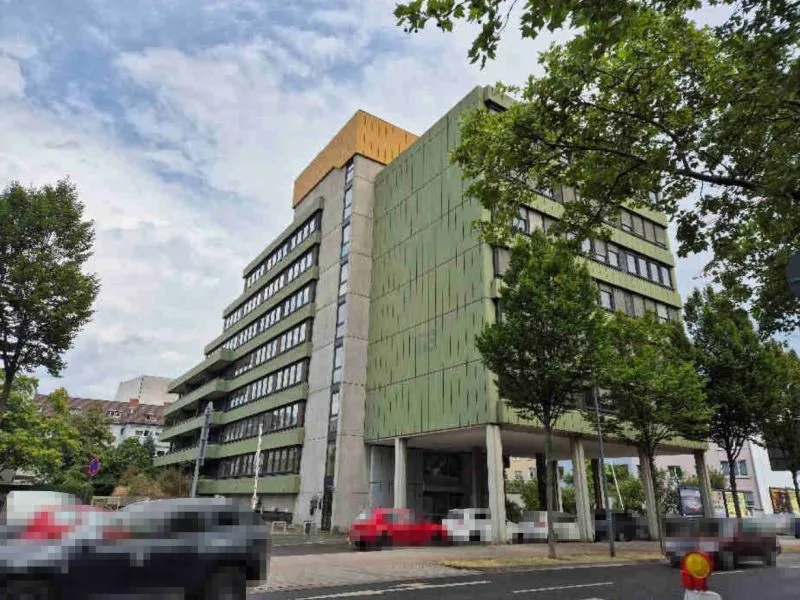 Geschäfts- und Wohnhaus in Ludwigshafen am Rhein — Bild 2