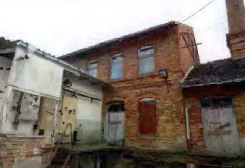 Gewerbeobjekt (abrissreife Bebbauung) in Lassan — Bild 2