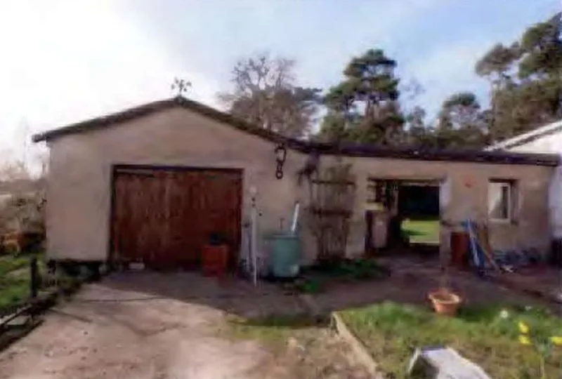 Einfamilienwohnhaus mit Nebengebäudekomplex in Sauzin — Bild 3