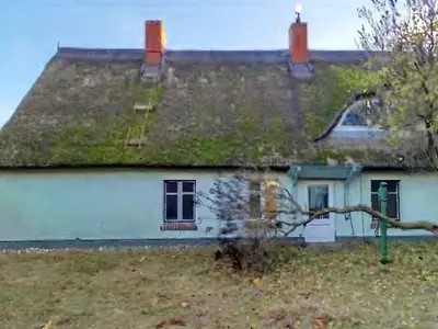 Wohnhaus (Bauernhaus) mit Nebengebäude (Ferienwohnung) in Korswandt