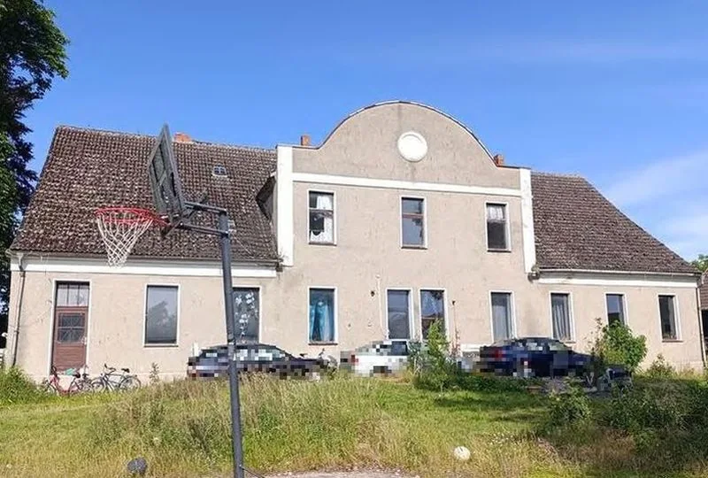 Gutshaus in Loitz OT Wüstenfelde — Bild 3