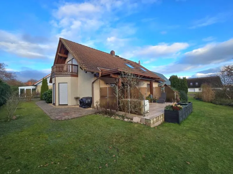 Einfamilienwohnhaus mit Gartenhaus in Zempin — Bild 2